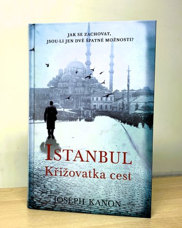 Istanbul - Křižovatka cest, Joseph Kanon (2013)